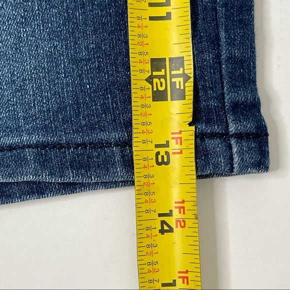 Southpole Embellished Pockets Women's Medium Wash Denim Jean Shorts Y2K - Picture 9 of 10